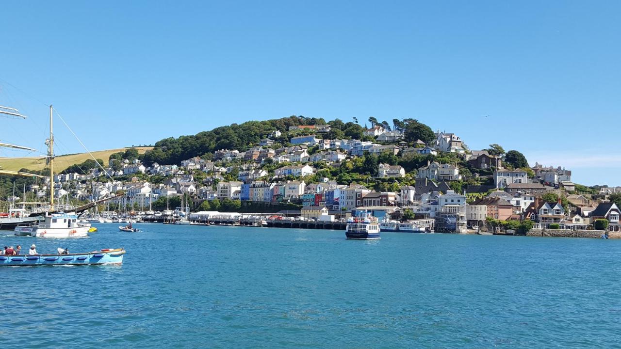 Sunnydaze-Detached Chalet With 2 Bedrooms And 2 Bathrooms And Private Parking Outside Door Dartmouth Extérieur photo