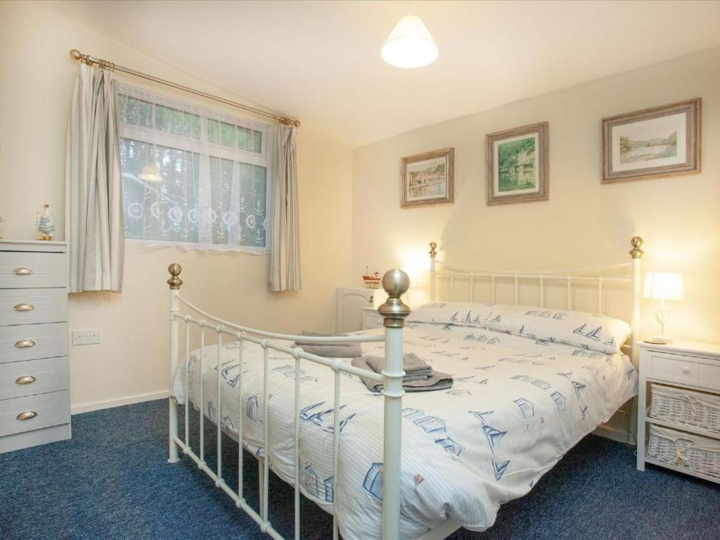 Sunnydaze-Detached Chalet With 2 Bedrooms And 2 Bathrooms And Private Parking Outside Door Dartmouth Extérieur photo
