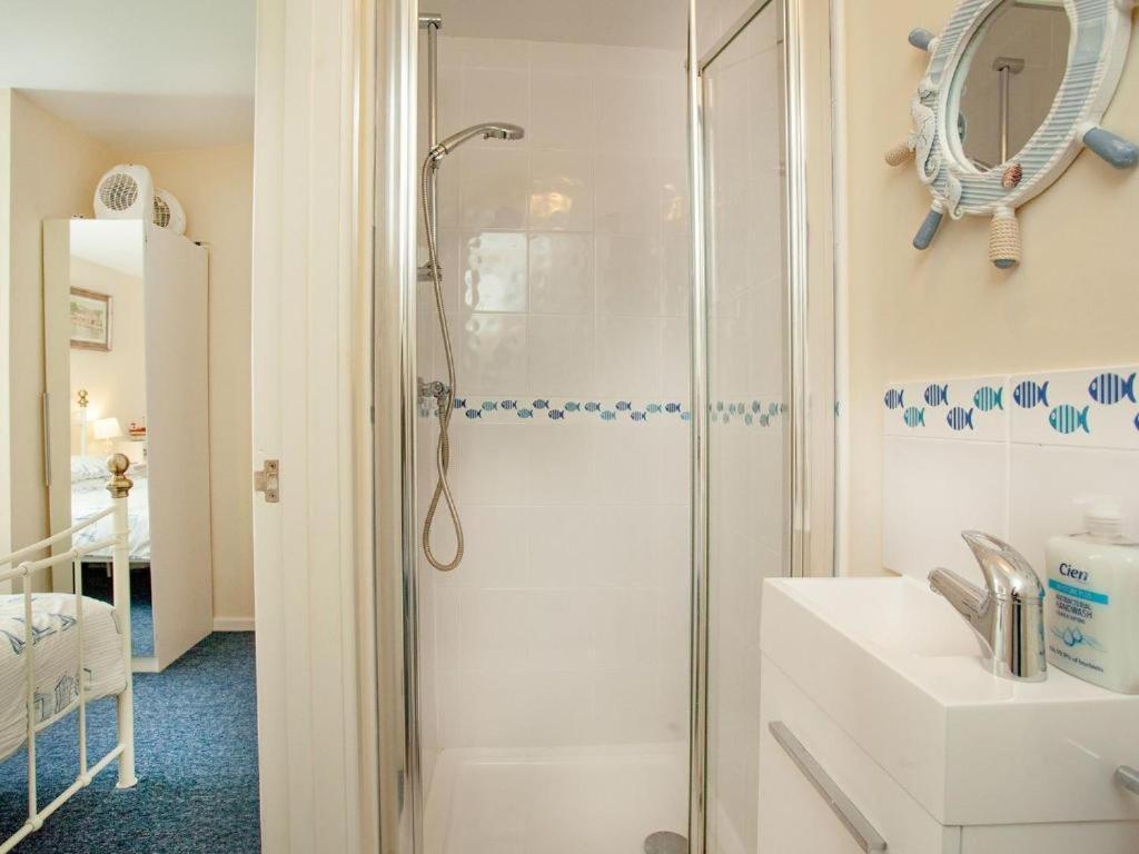 Sunnydaze-Detached Chalet With 2 Bedrooms And 2 Bathrooms And Private Parking Outside Door Dartmouth Extérieur photo