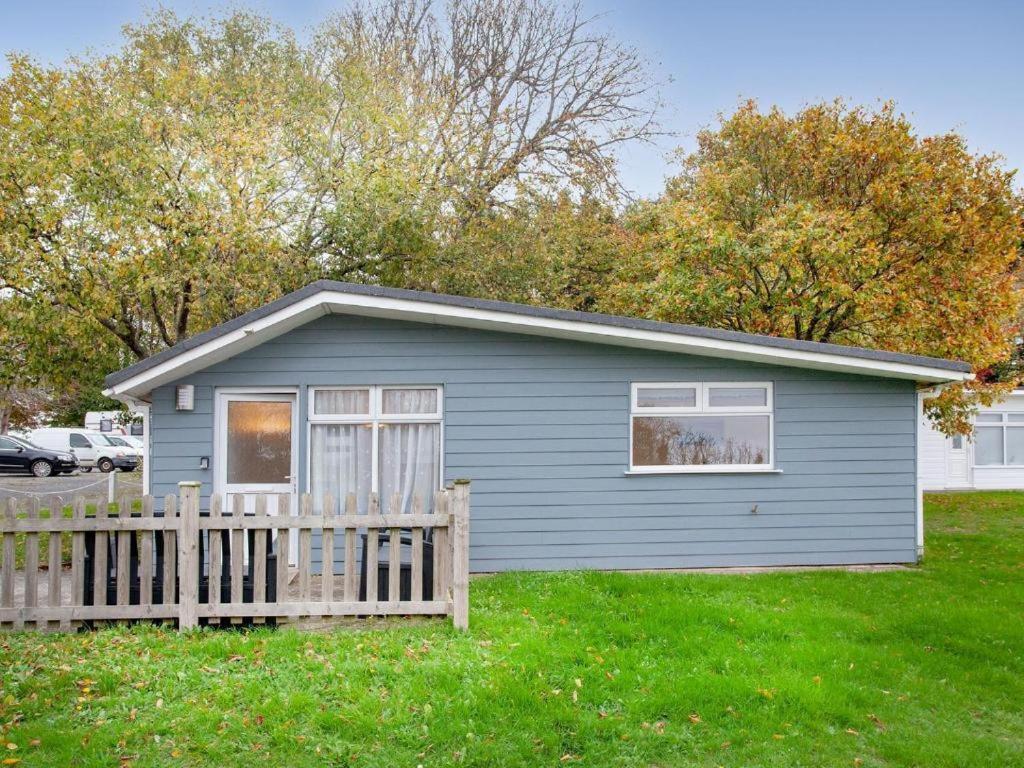 Sunnydaze-Detached Chalet With 2 Bedrooms And 2 Bathrooms And Private Parking Outside Door Dartmouth Extérieur photo